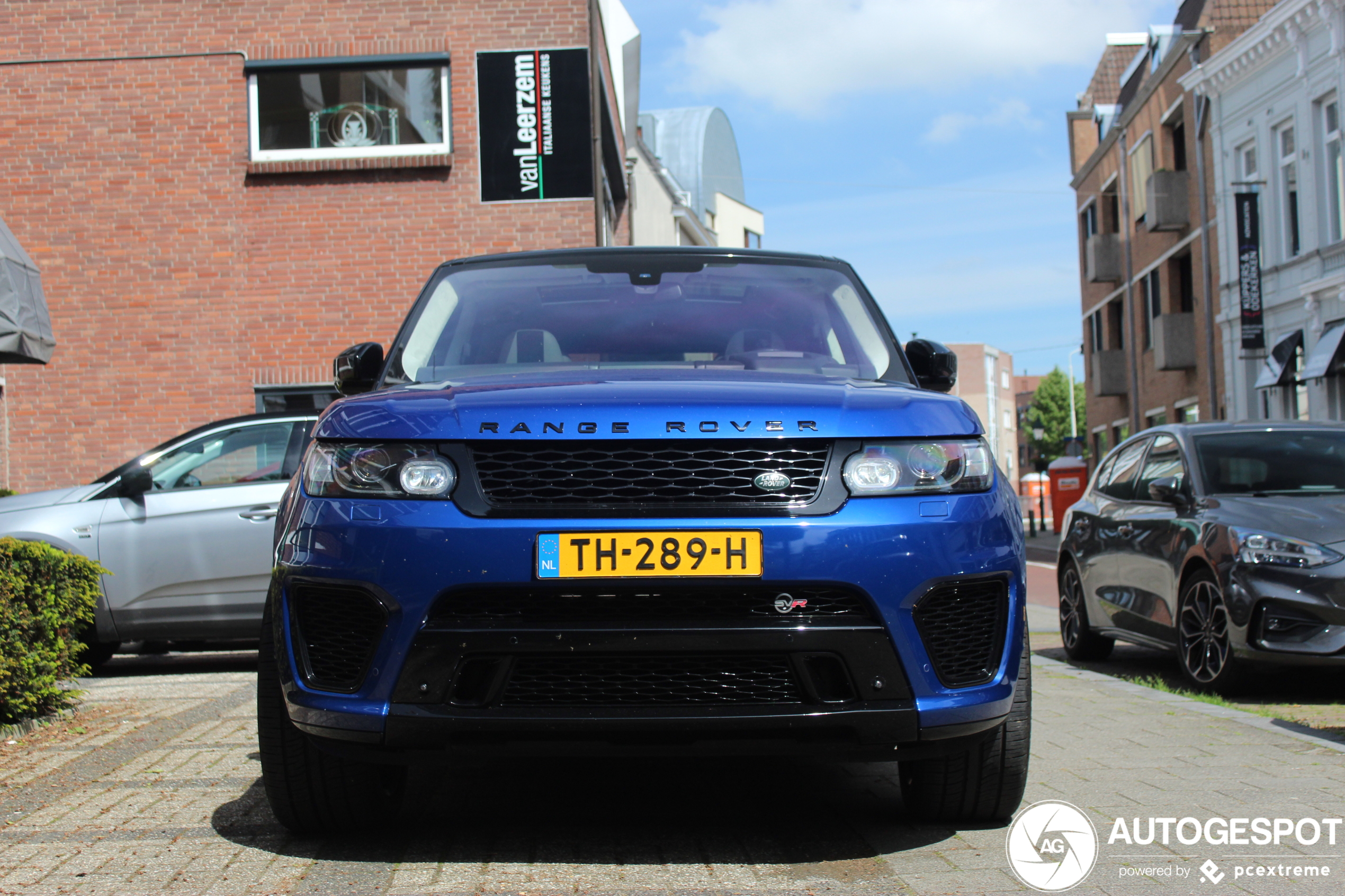 Land Rover Range Rover Sport SVR