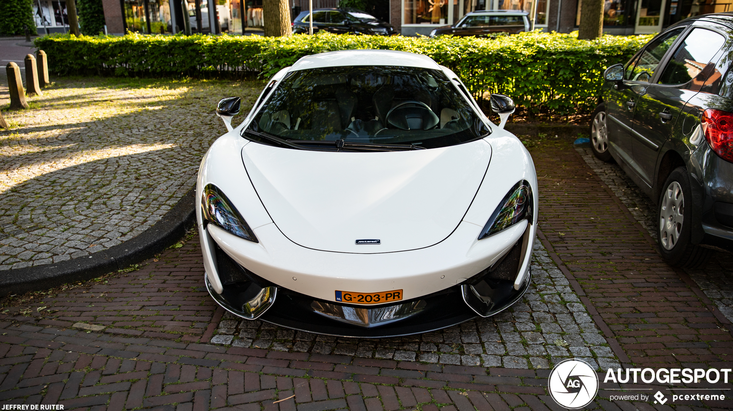 McLaren 570S