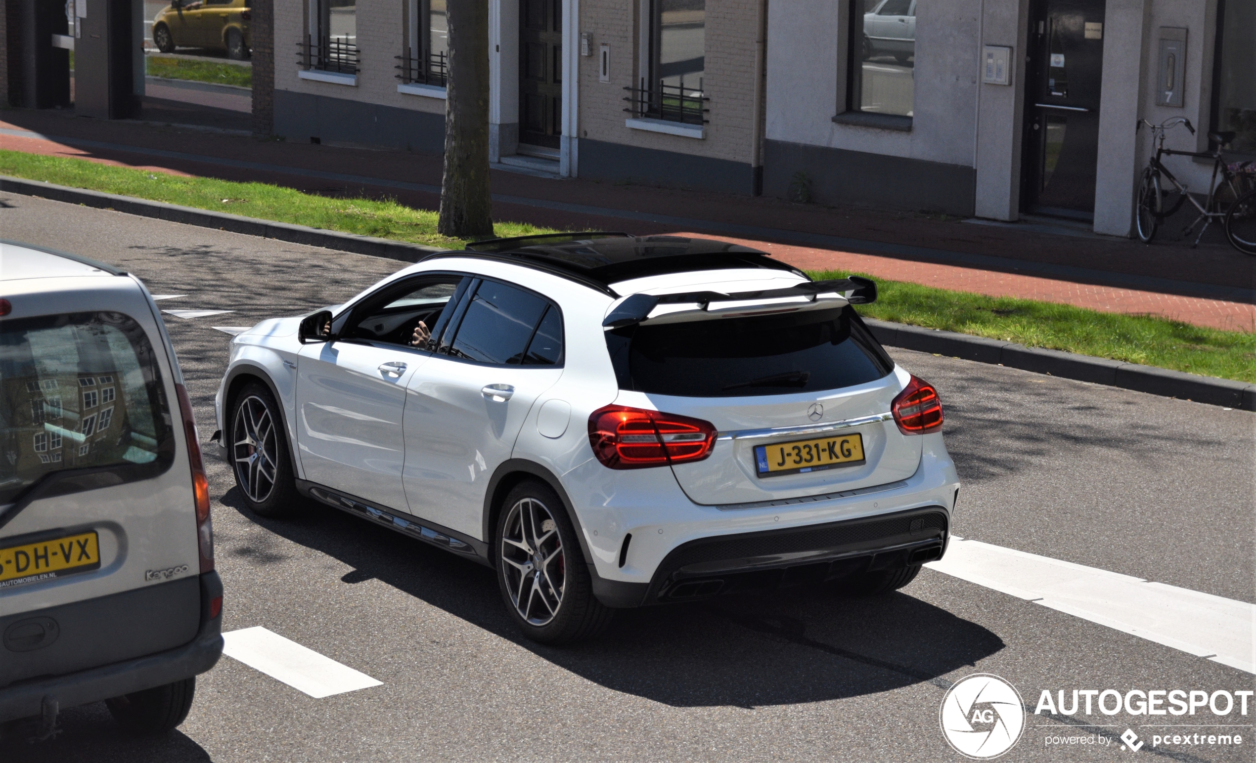 Mercedes-Benz GLA 45 AMG X156