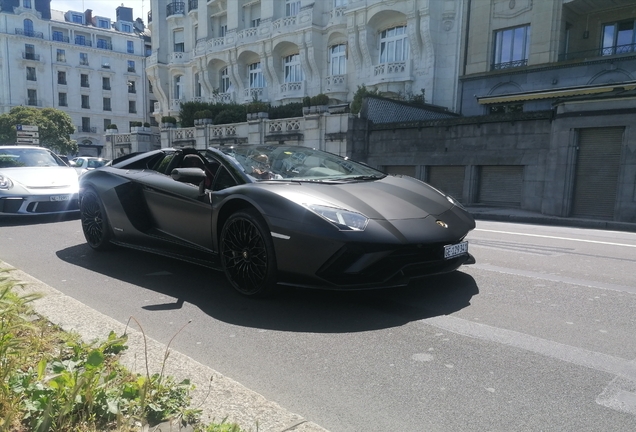 Lamborghini Aventador S LP740-4 Roadster