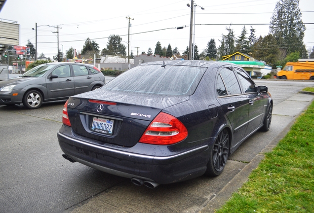 Mercedes-Benz E 55 AMG