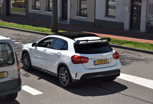 Mercedes-Benz GLA 45 AMG X156