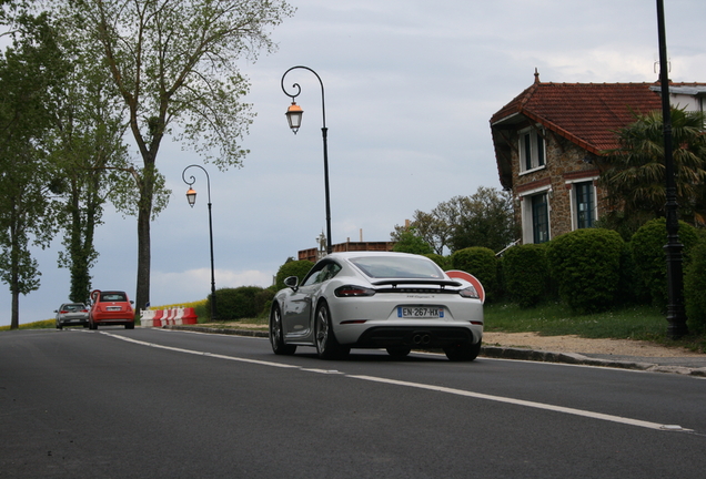 Porsche 718 Cayman S