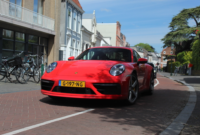 Porsche 992 Carrera 4S