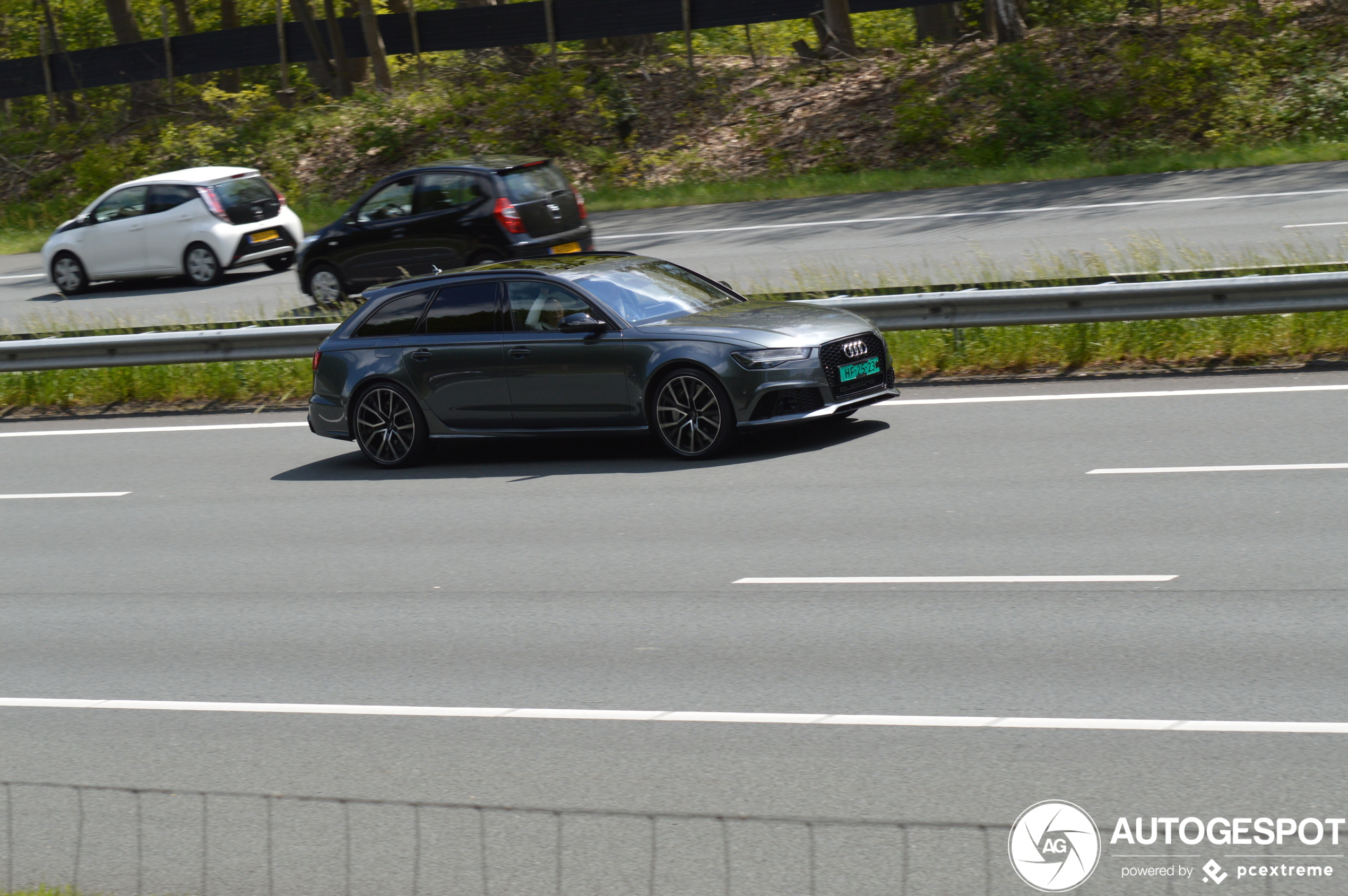 Audi RS6 Avant C7 2015