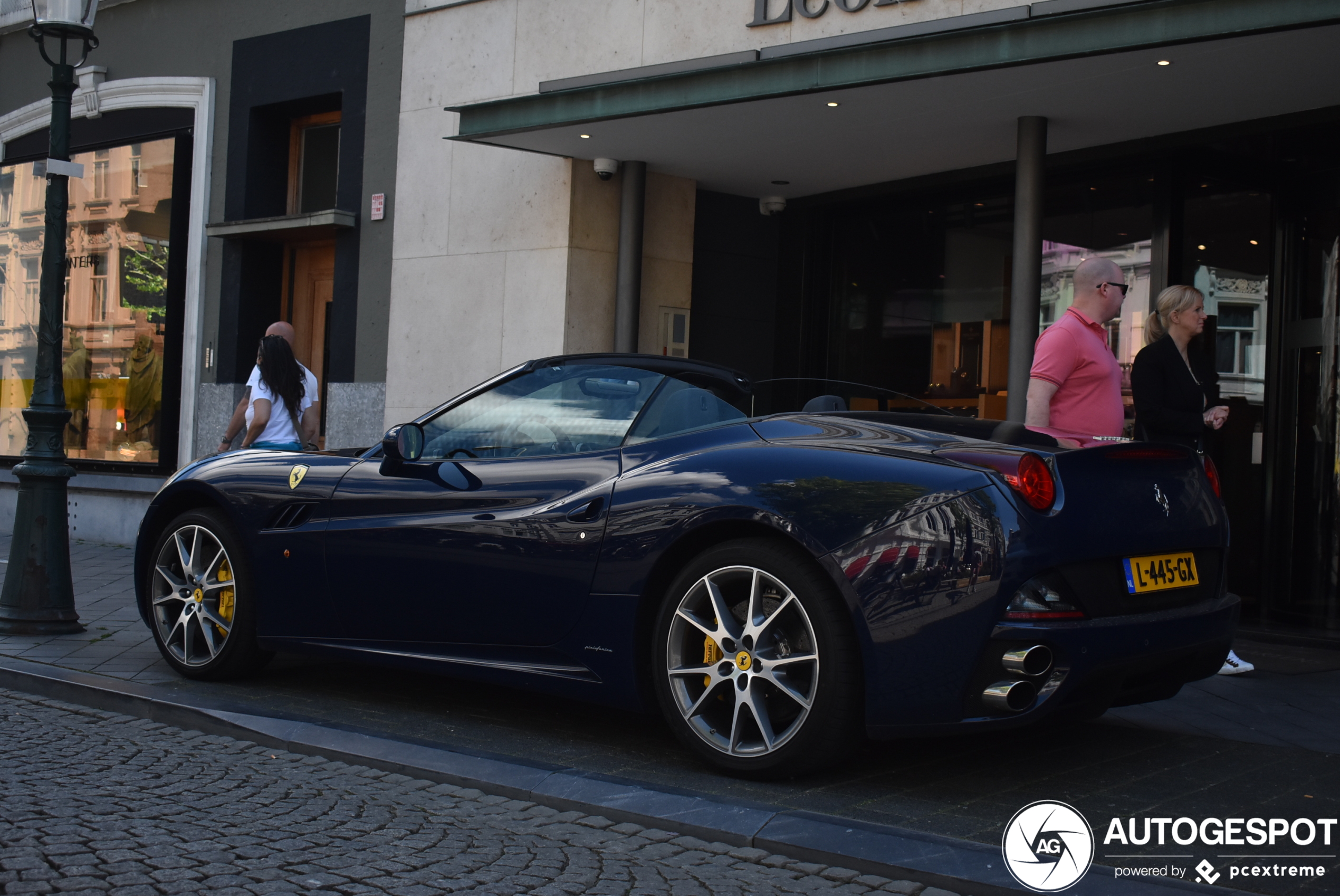 Ferrari California