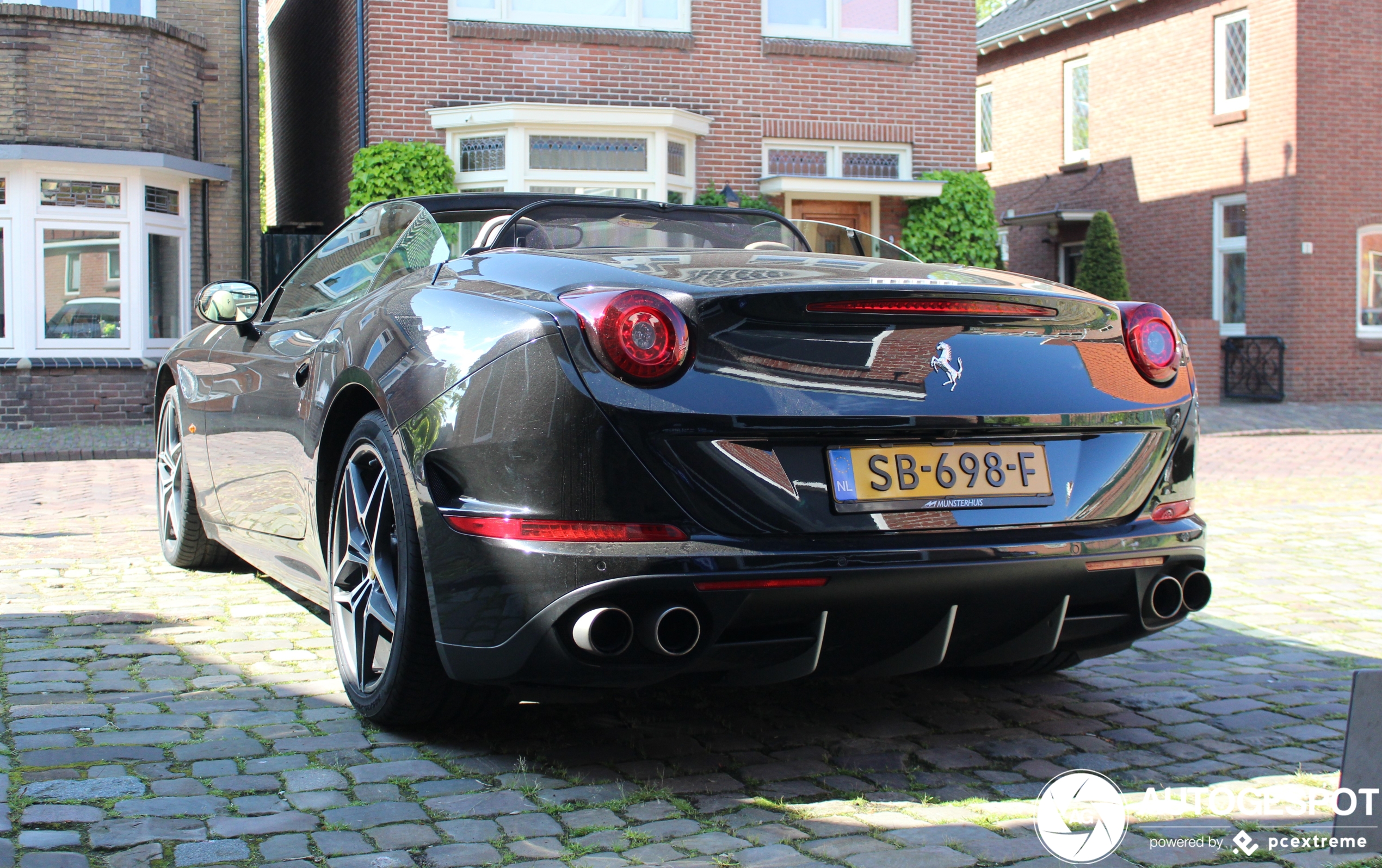 Ferrari California T