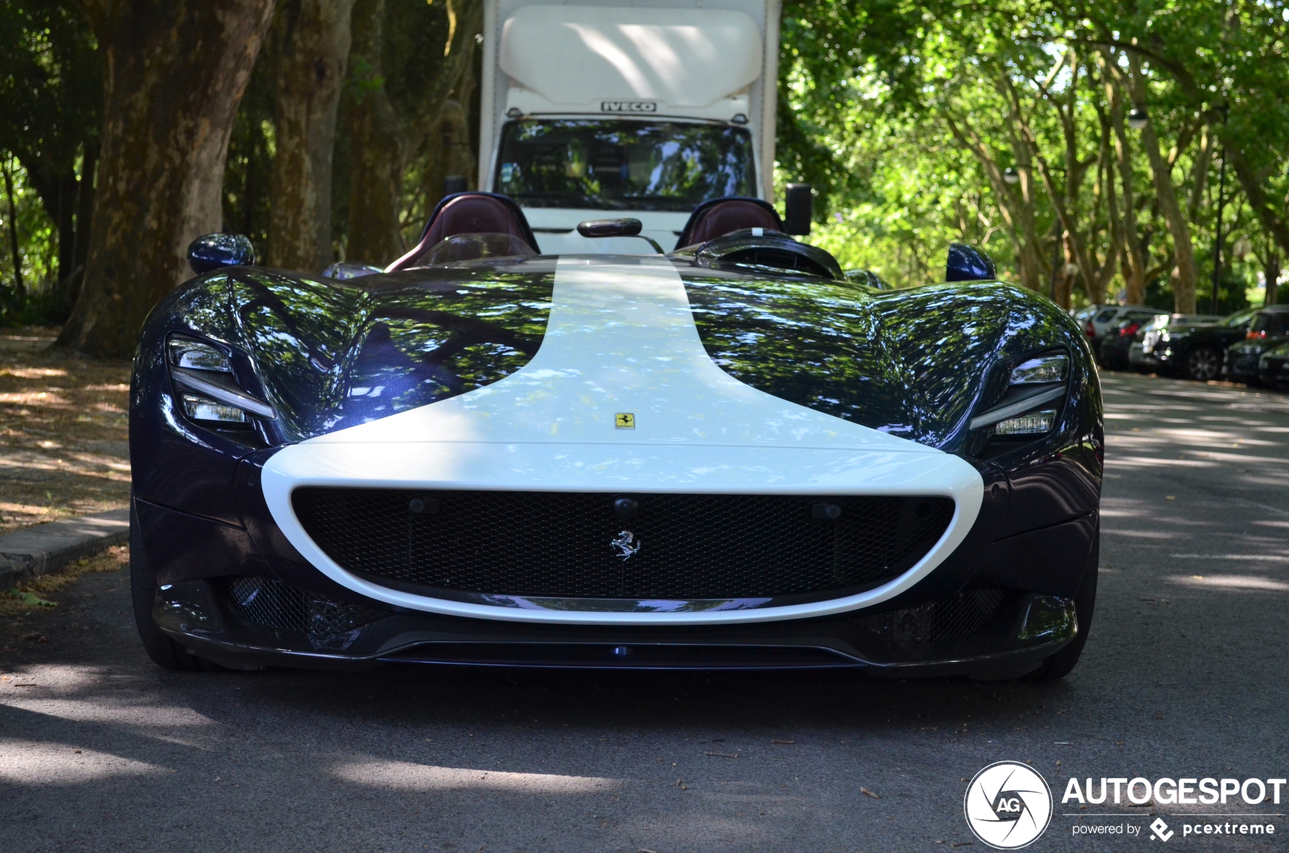 Zomers weer vraagt om zomerse auto's: Ferrari Monza SP2