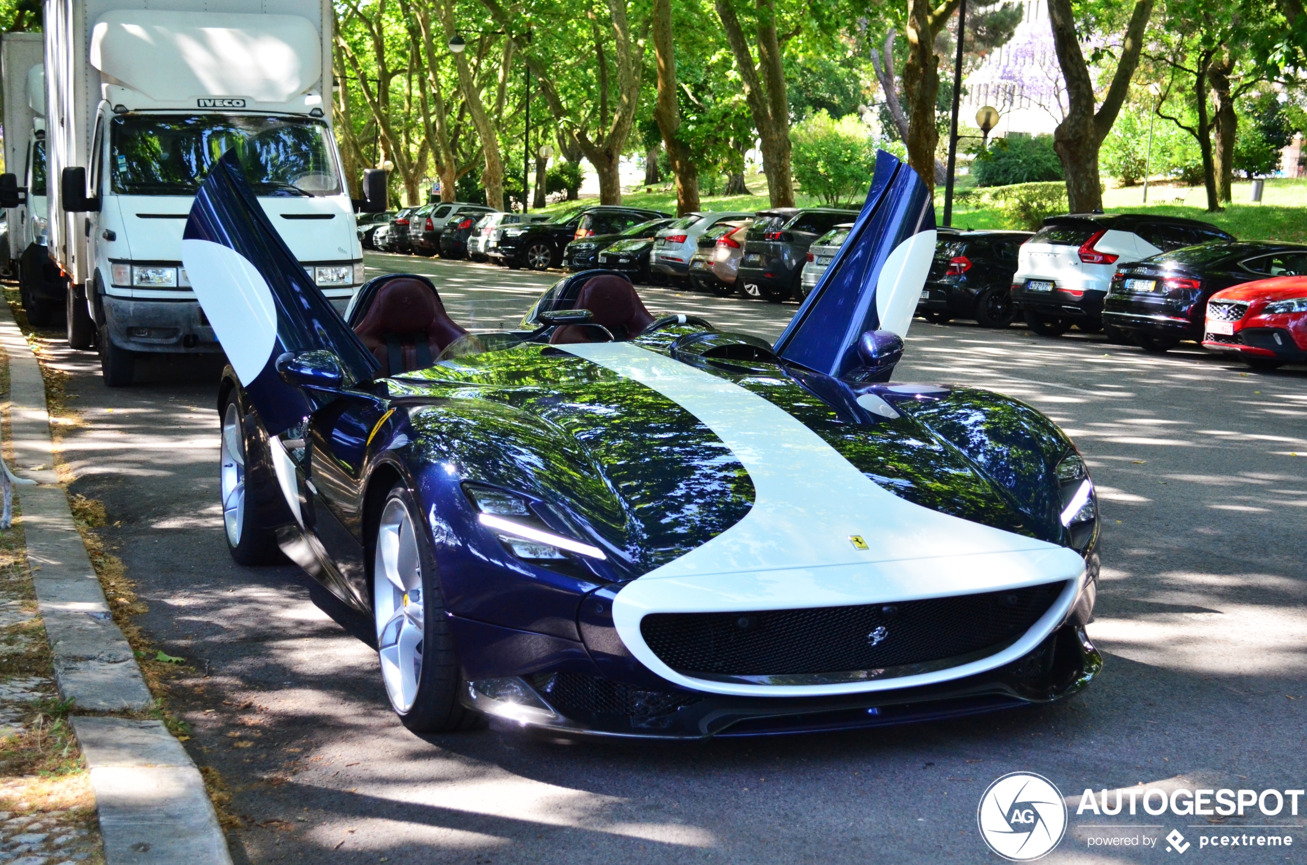 Zomers weer vraagt om zomerse auto's: Ferrari Monza SP2