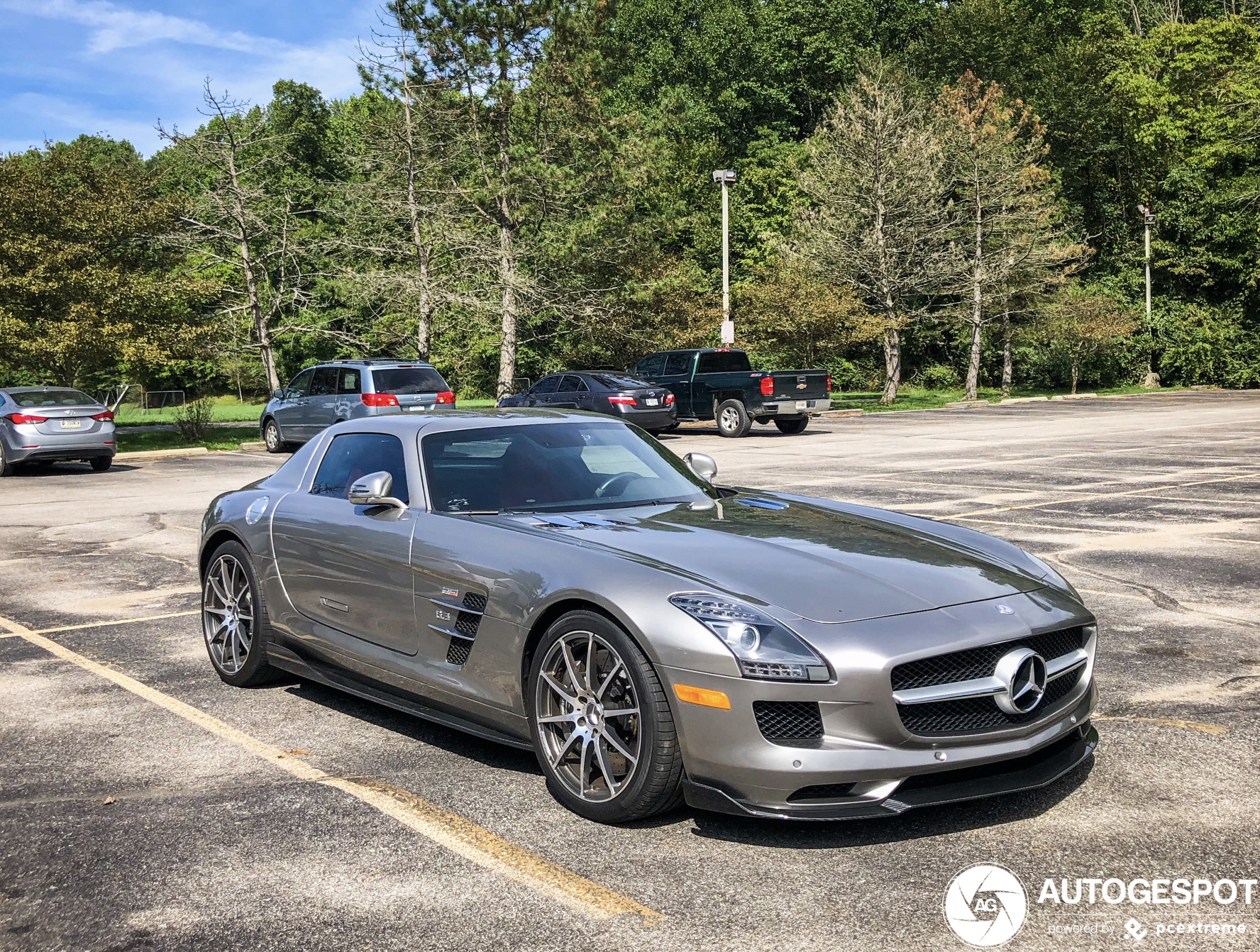 Mercedes-Benz SLS AMG