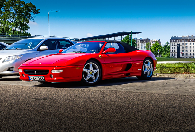 Ferrari F355 Spider