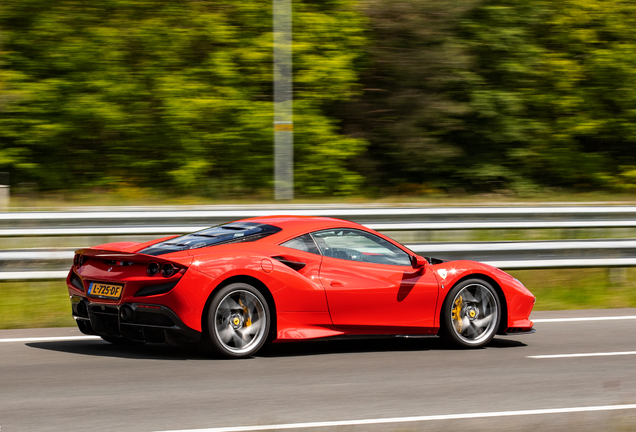 Ferrari F8 Tributo