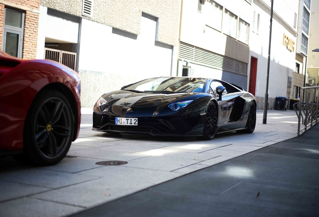 Lamborghini Aventador S LP740-4