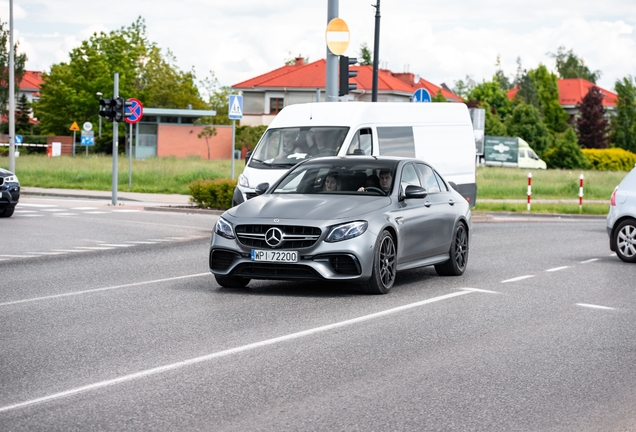 Mercedes-AMG E 63 S W213 Edition 1