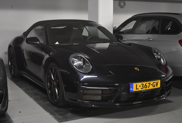 Porsche 992 Carrera 4S Cabriolet