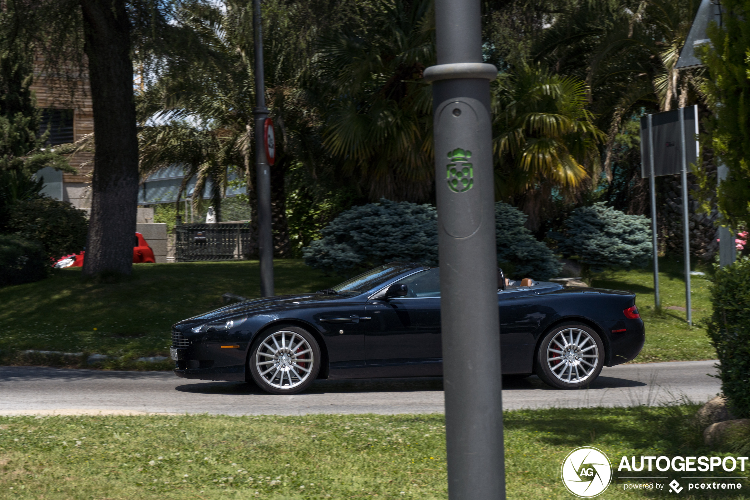 Aston Martin DB9 Volante