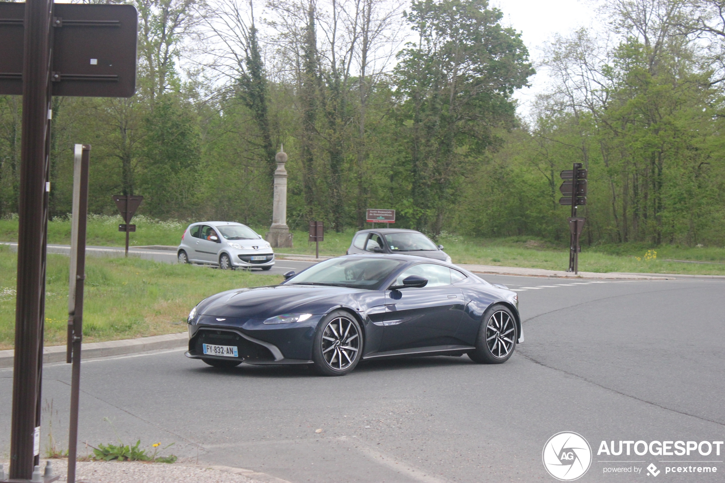 Aston Martin V8 Vantage 2018