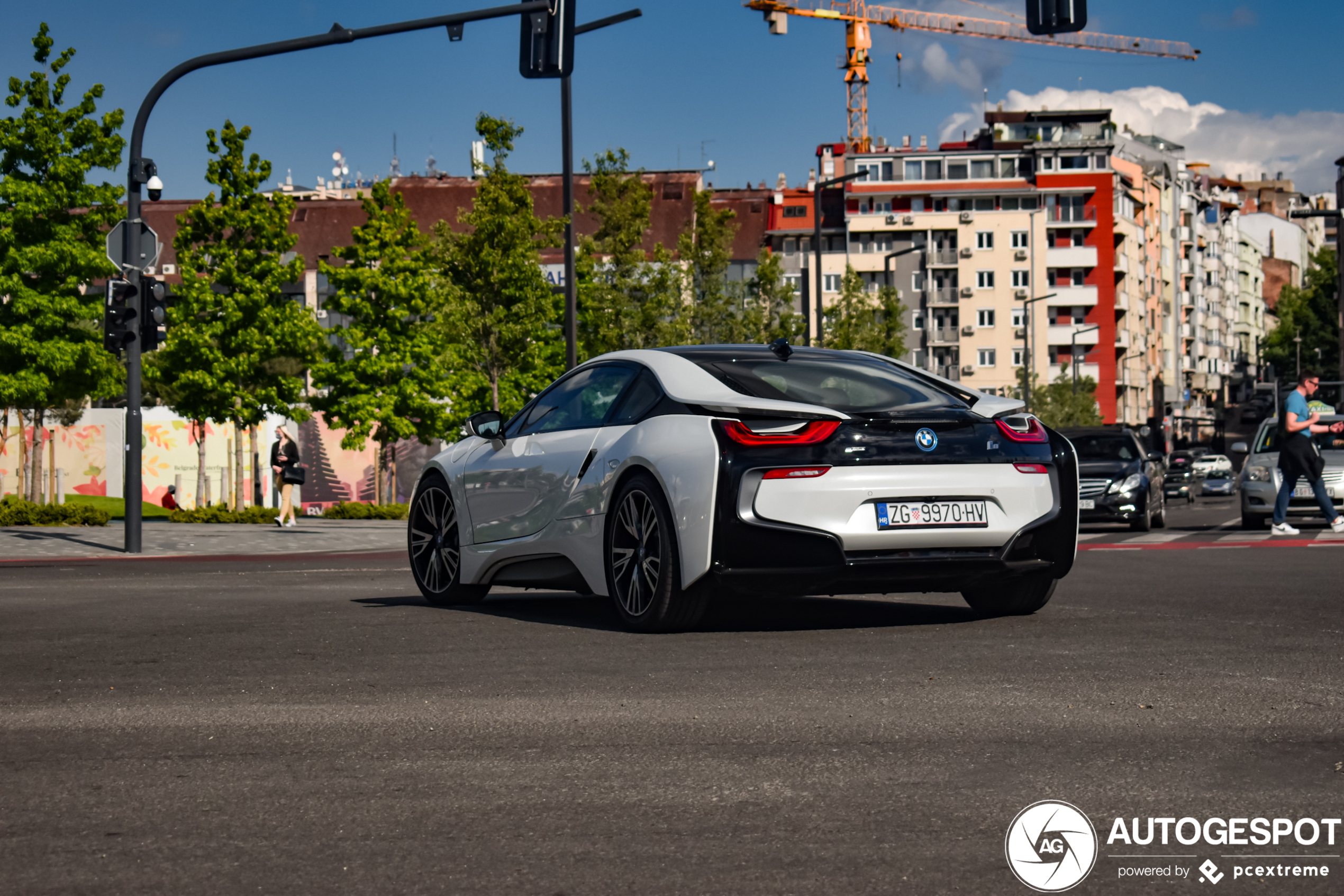 BMW i8