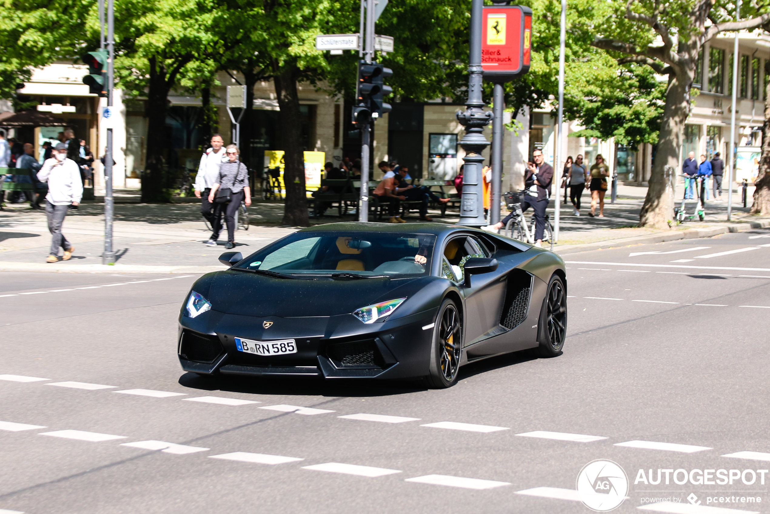 Lamborghini Aventador LP700-4