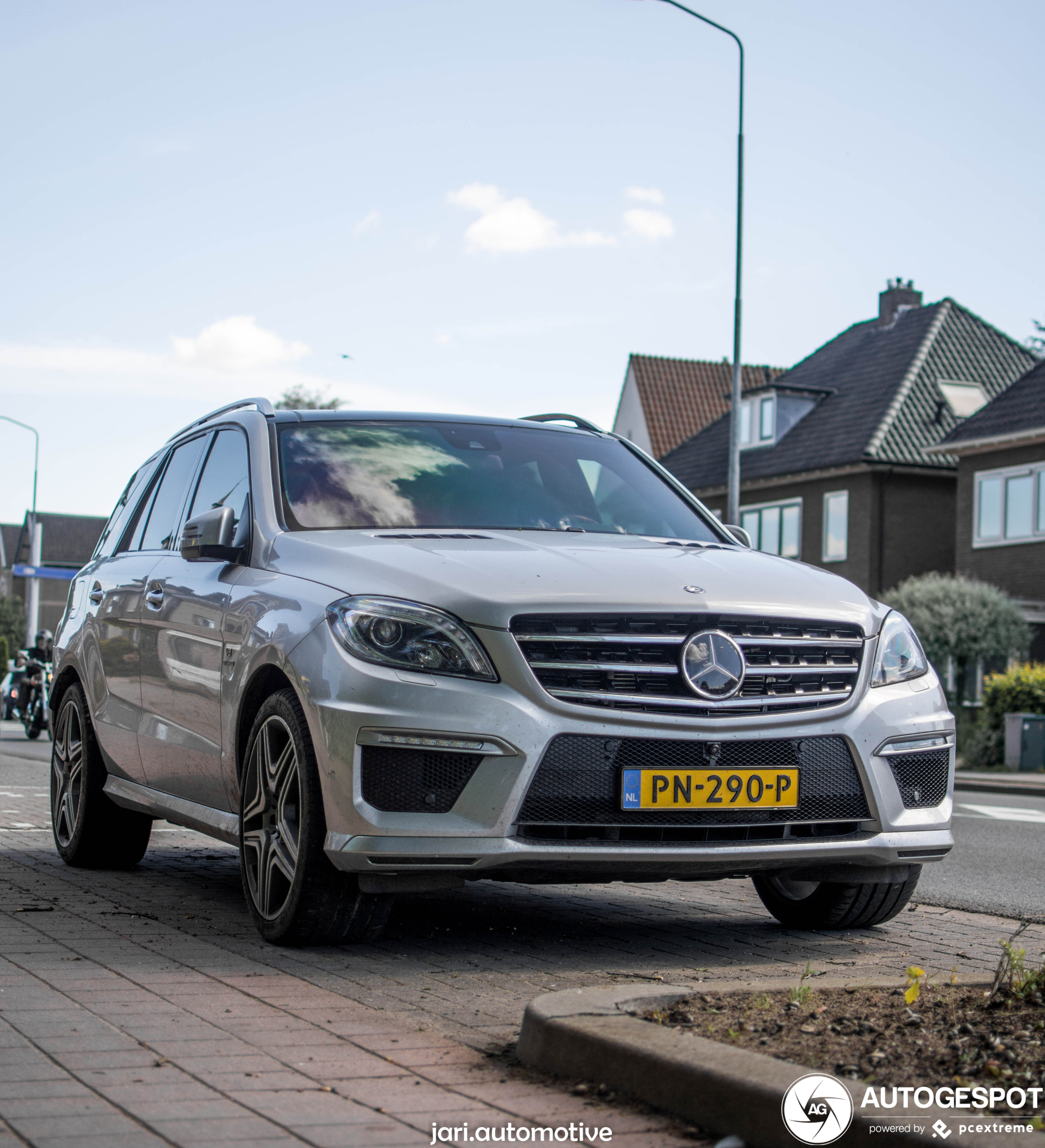 Mercedes-Benz ML 63 AMG W166