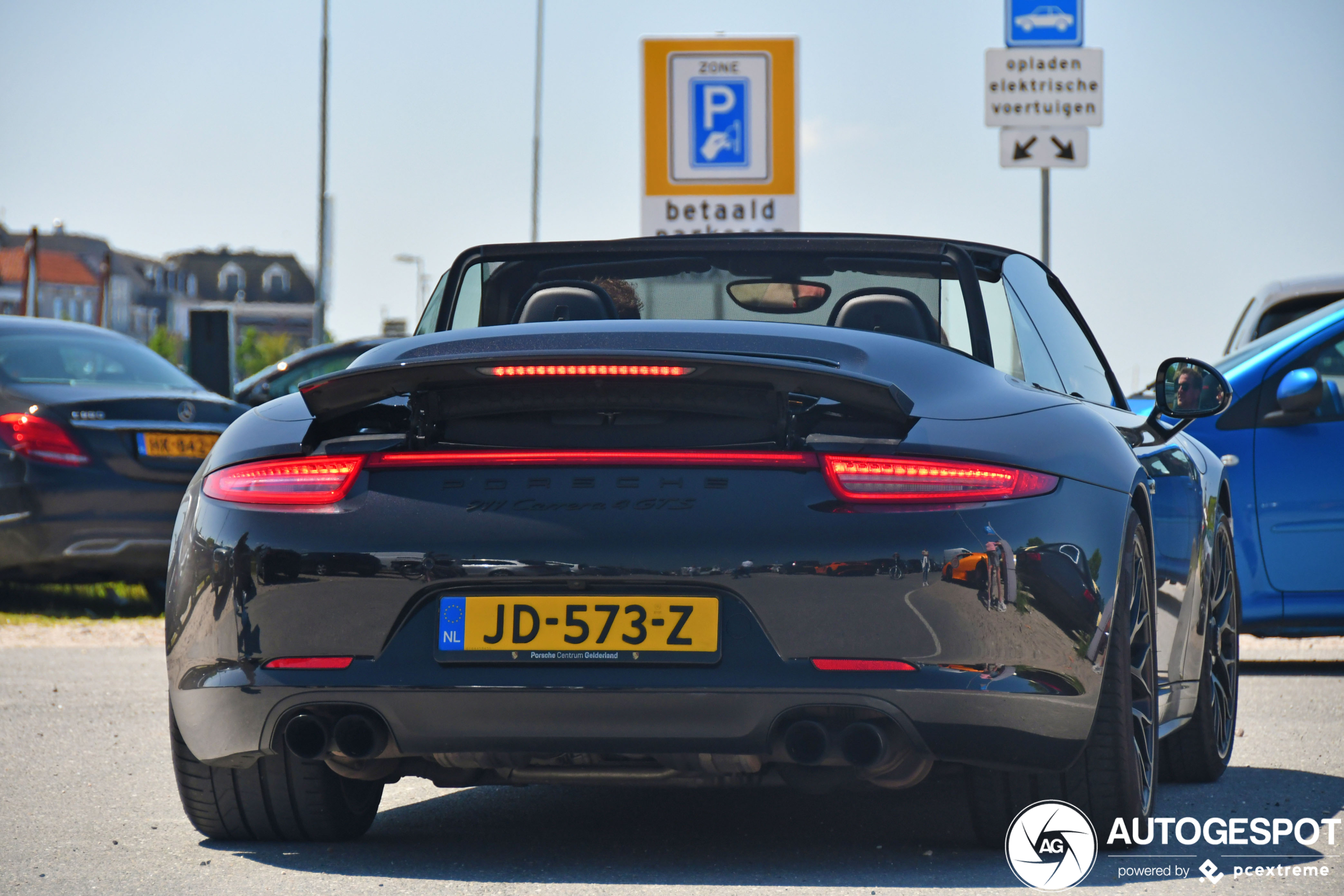 Porsche 991 Carrera 4 GTS Cabriolet MkI