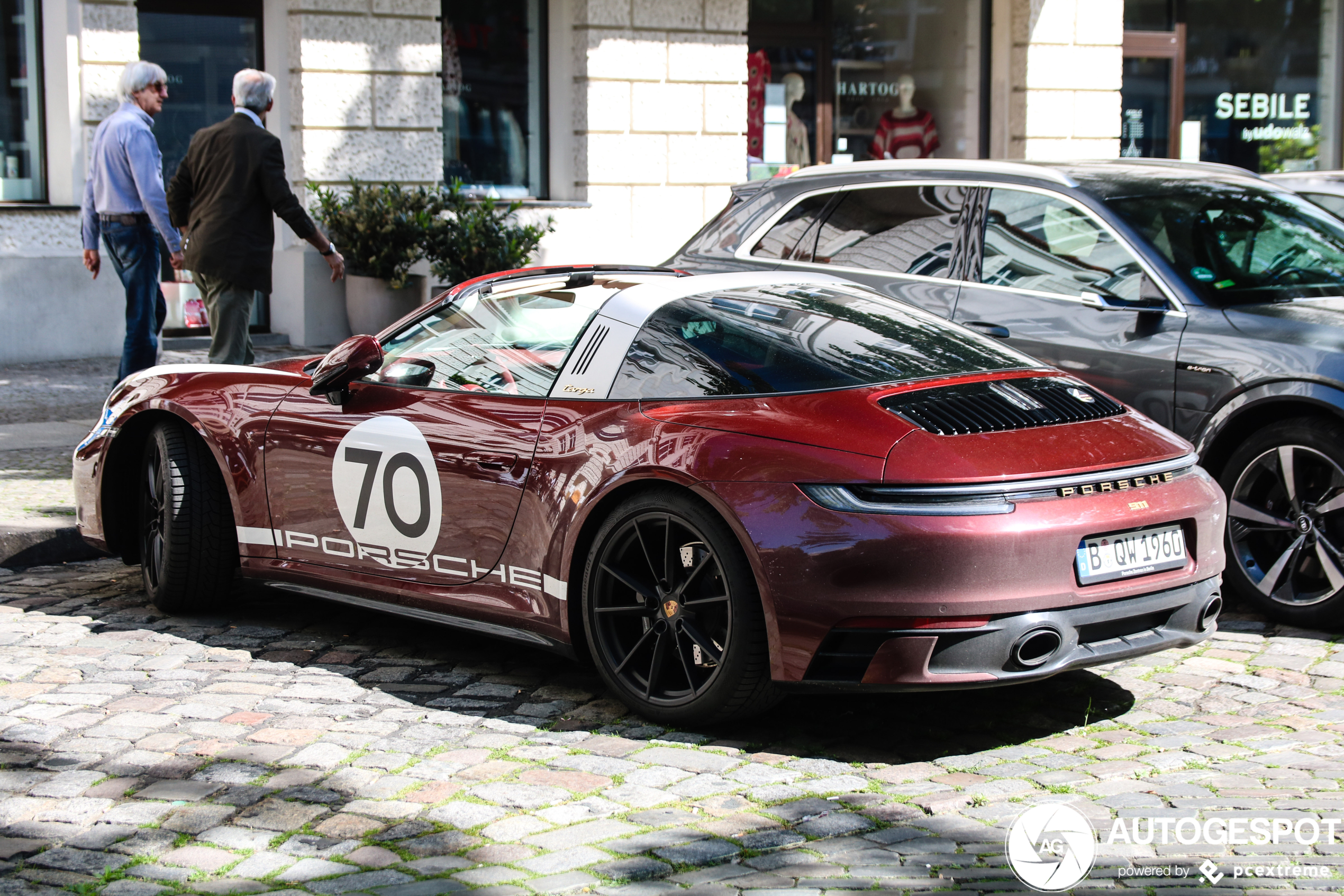 Porsche 992 Targa 4S Heritage Design Edition