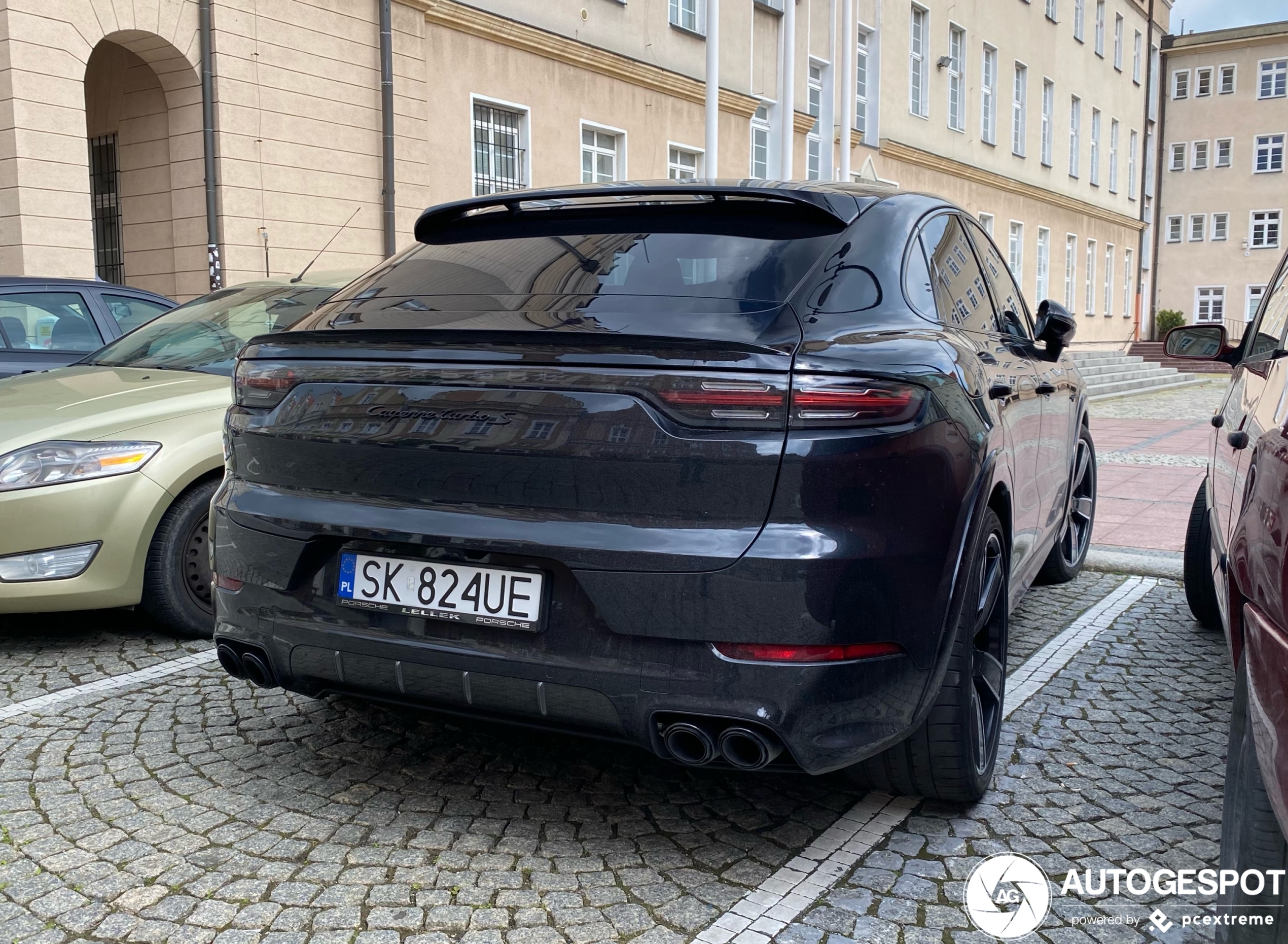 Porsche Cayenne Coupé Turbo S E-Hybrid