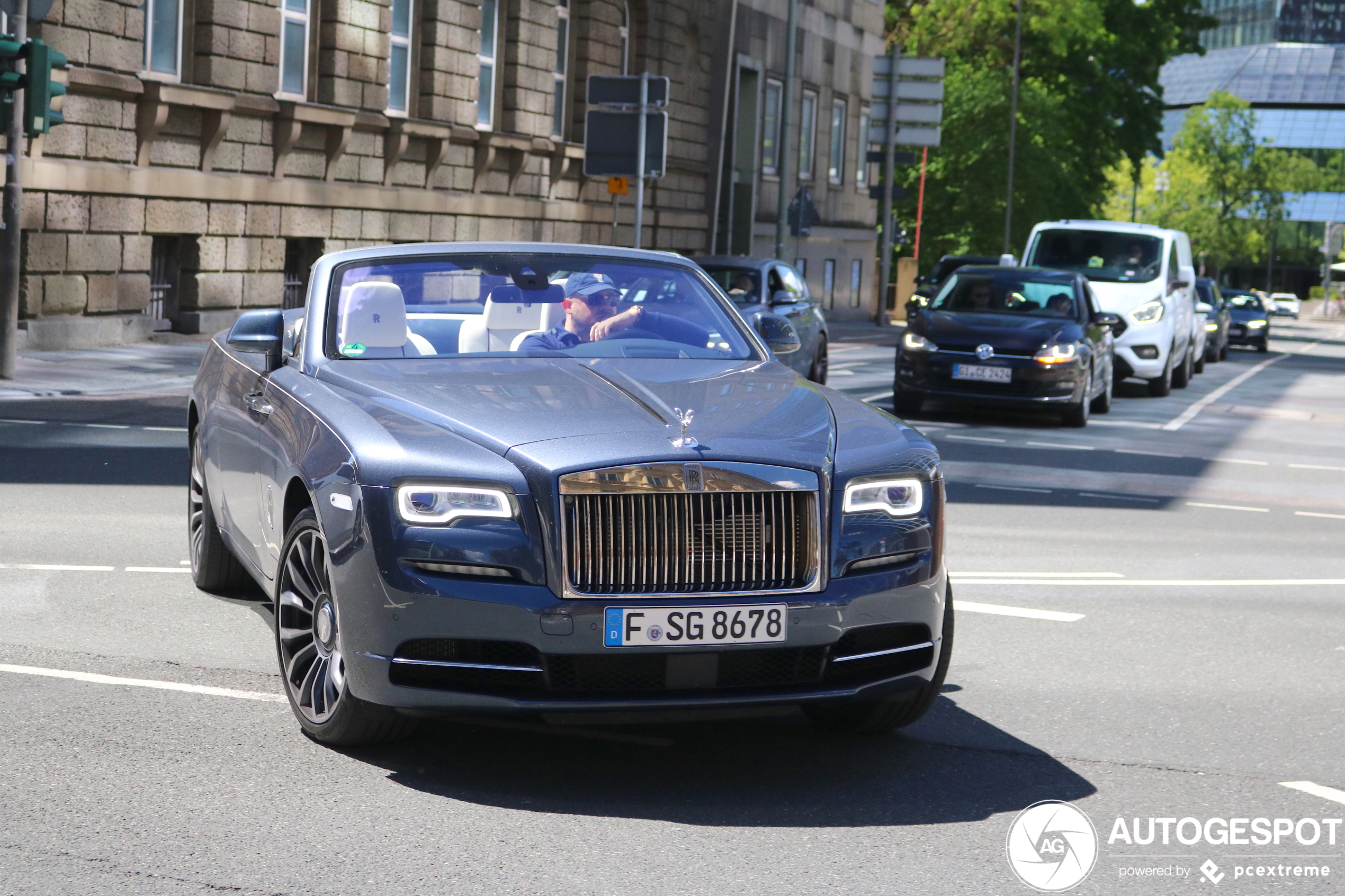 Rolls-Royce Dawn