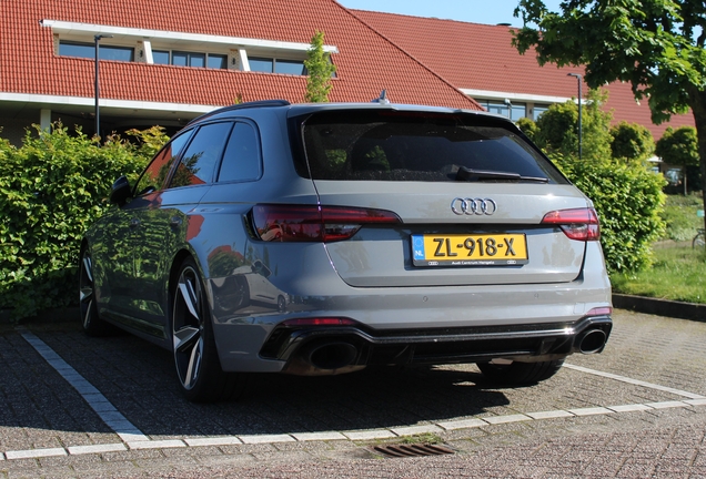 Audi RS4 Avant B9