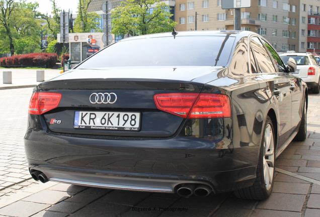 Audi S8 D4