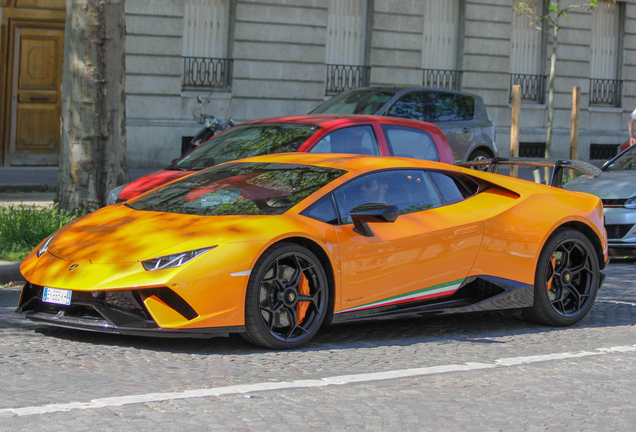 Lamborghini Huracán LP640-4 Performante