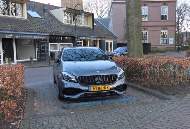 Mercedes-AMG A 45 W176 2015