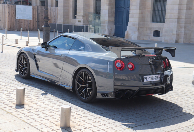 Nissan GT-R 2017