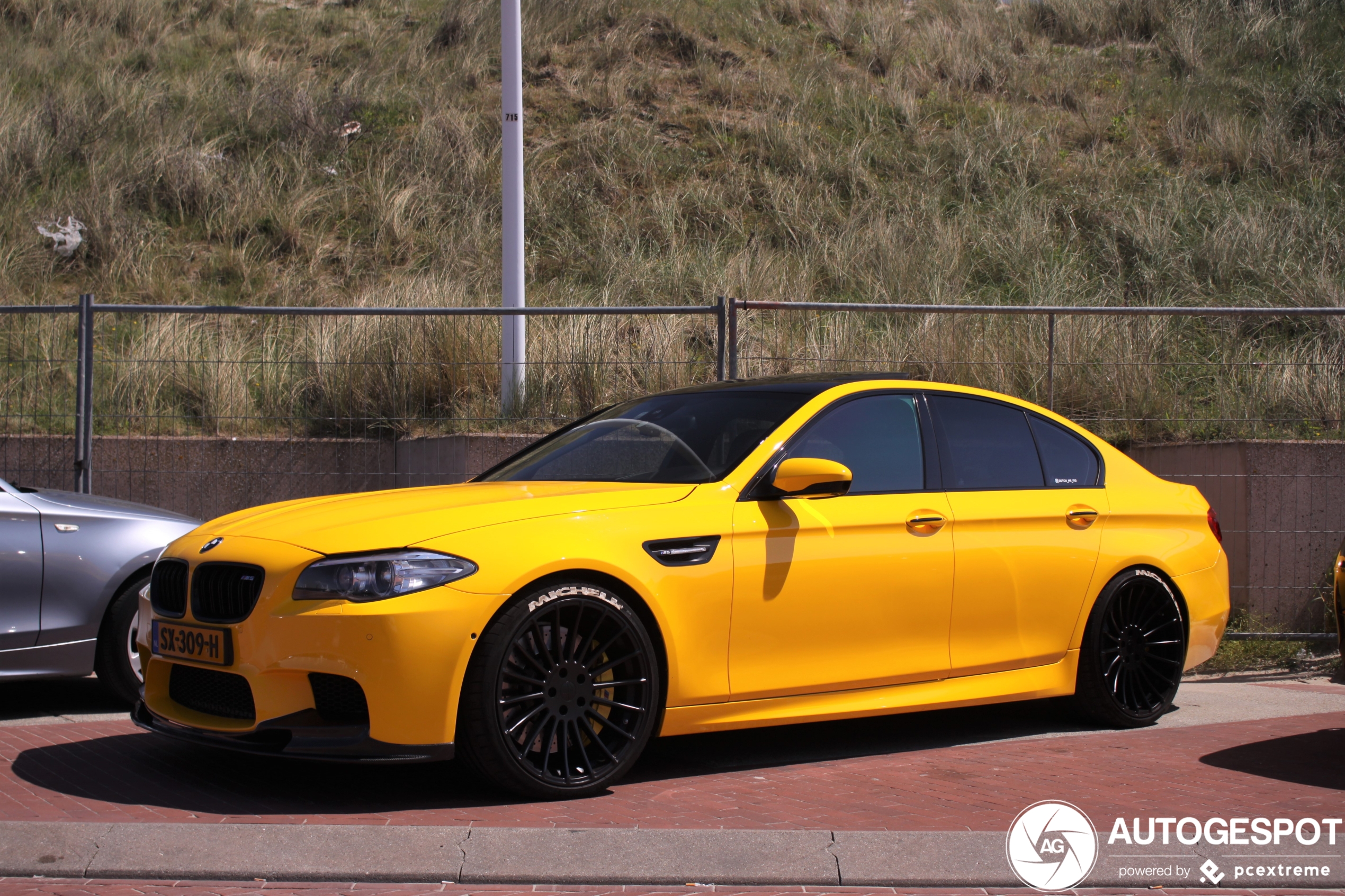 BMW M5 F10 2011