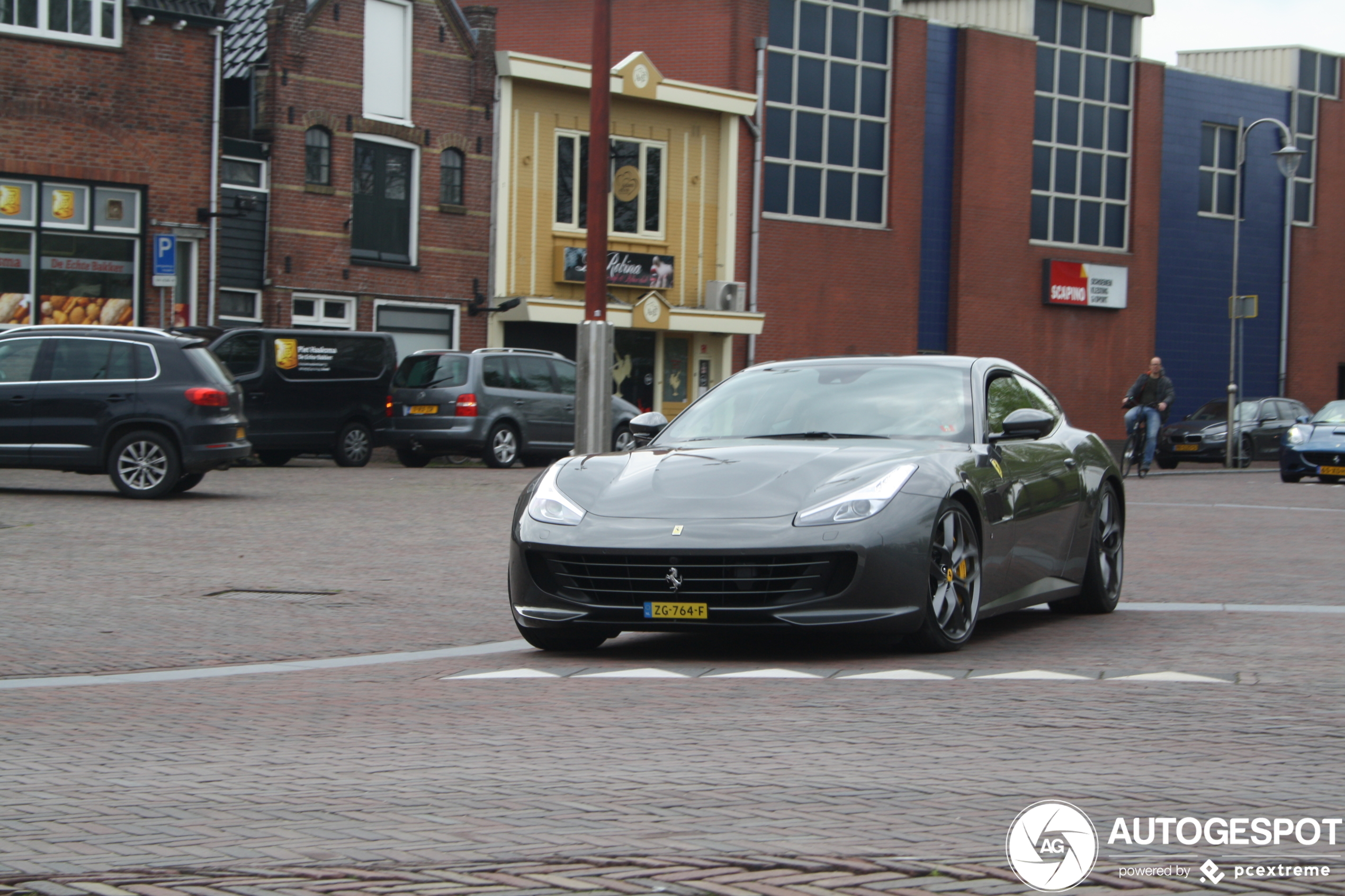 Ferrari GTC4Lusso T