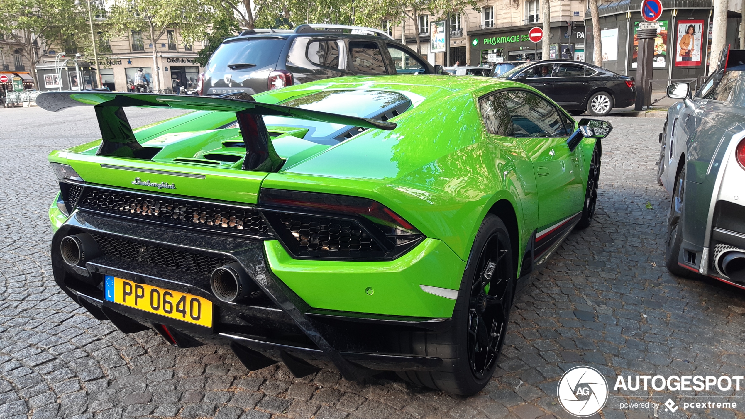 Lamborghini Huracán LP640-4 Performante