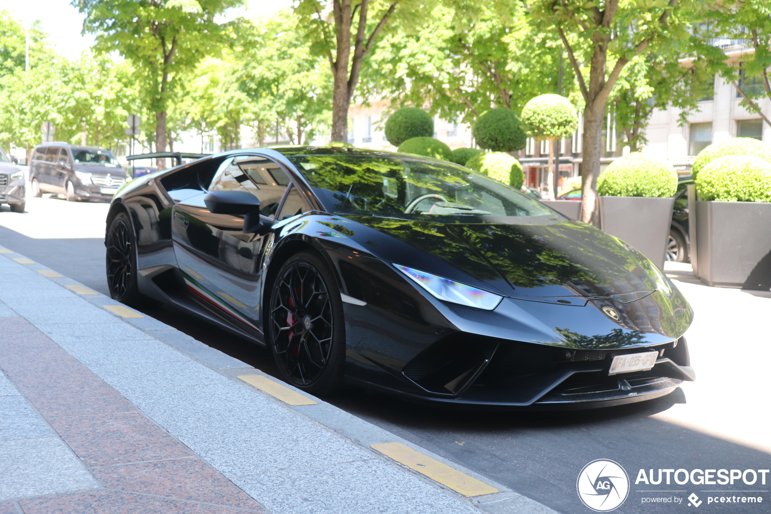 Lamborghini Huracán LP640-4 Performante