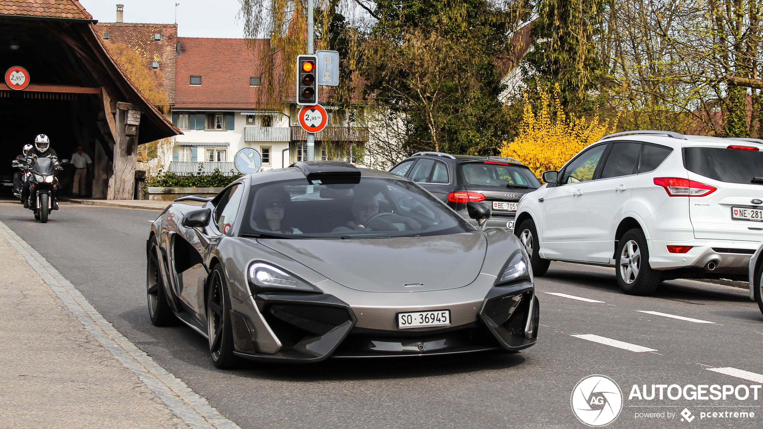 2017 McLaren 570S Coupe FAB Design Vyala