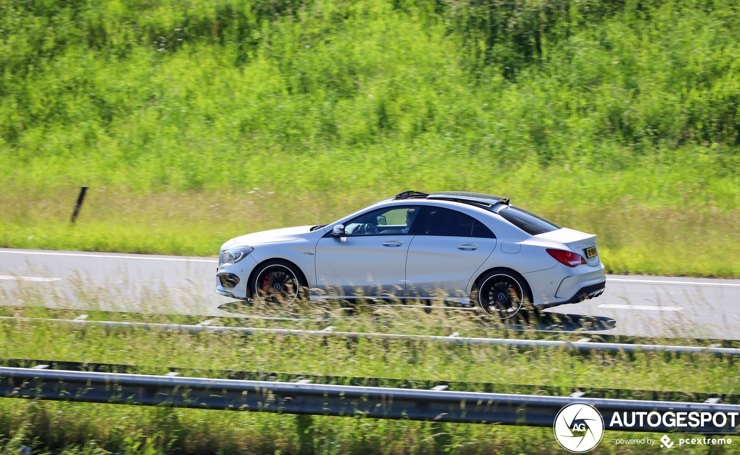 Mercedes-Benz CLA 45 AMG C117