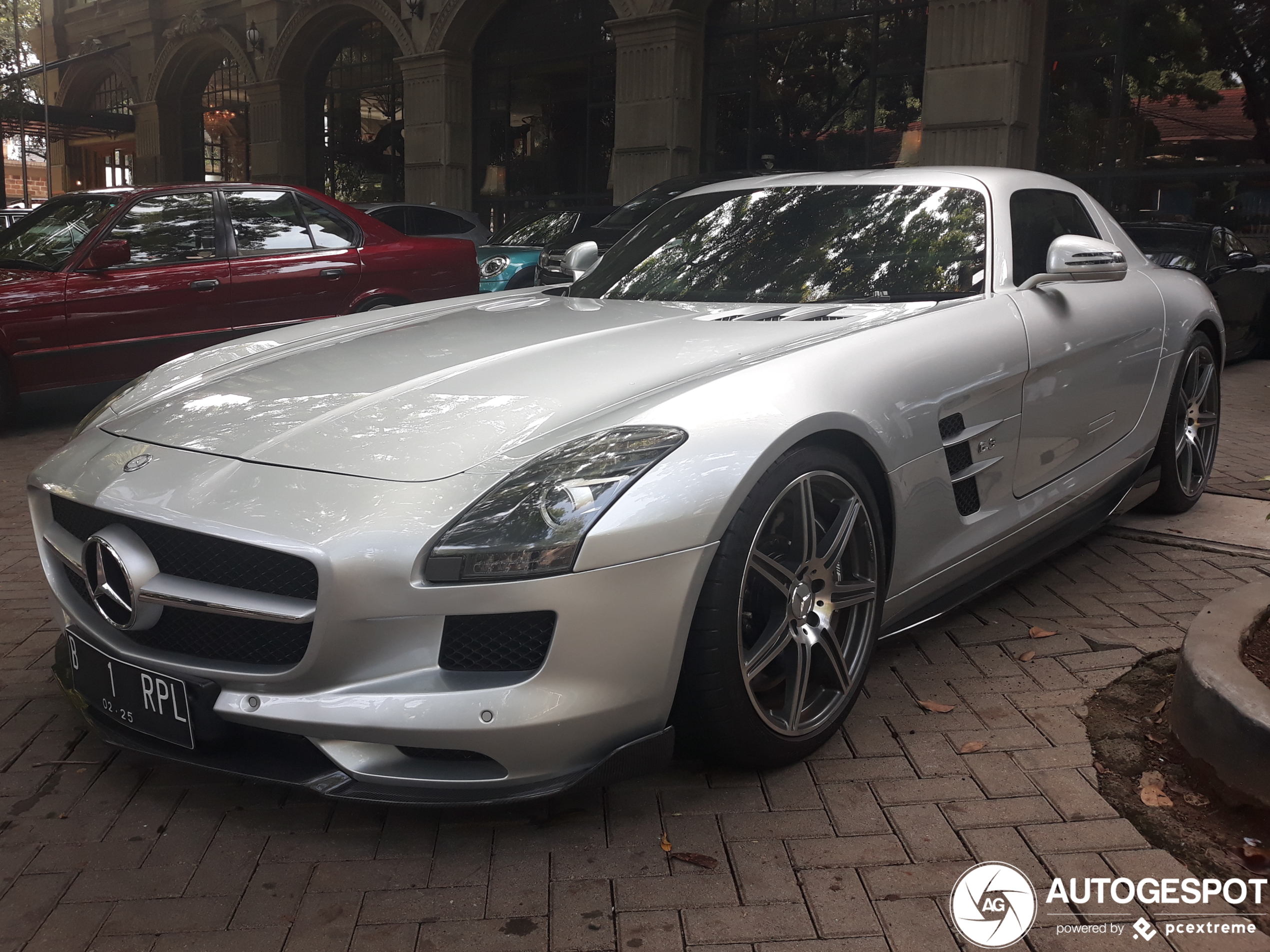 Mercedes-Benz Renntech SLS AMG