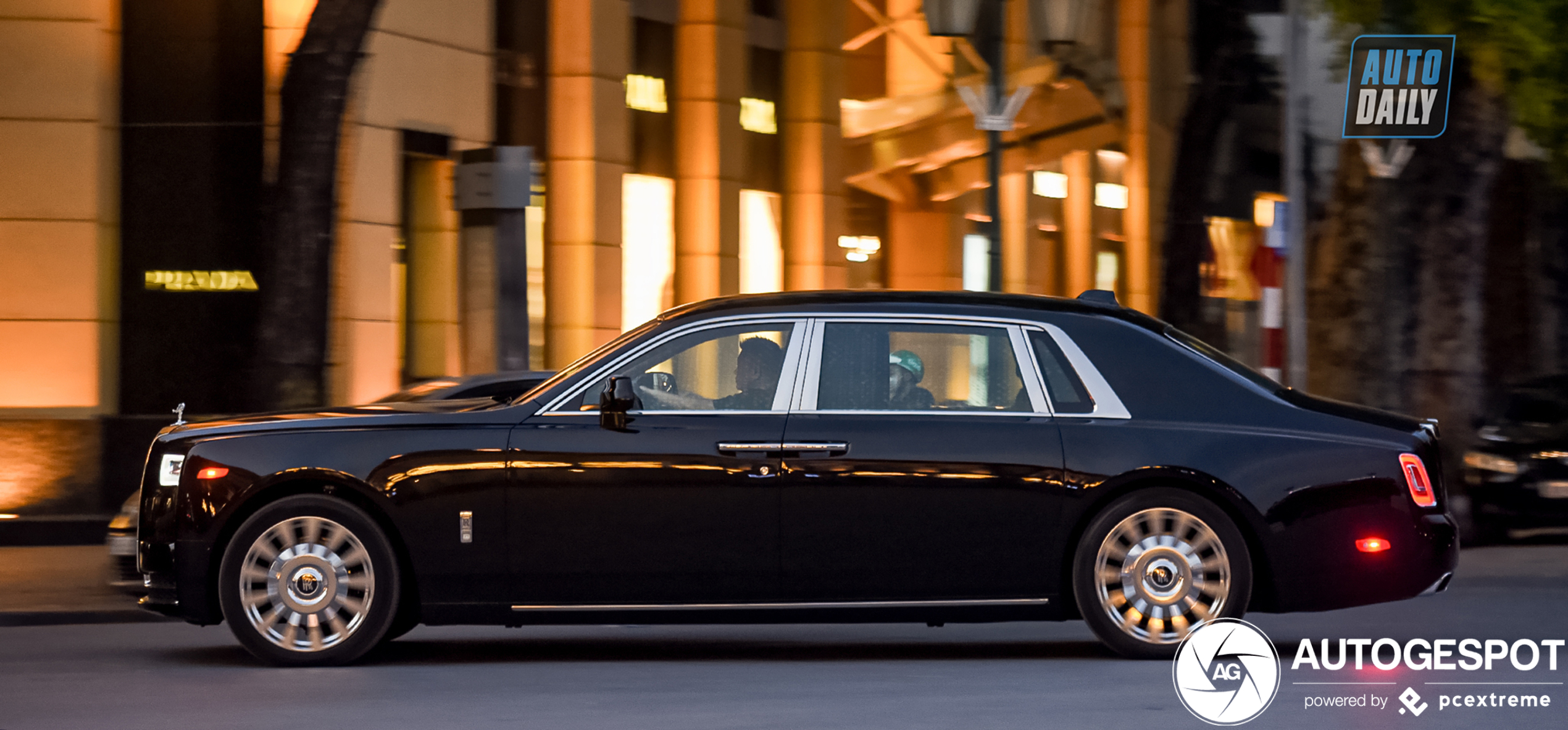 Rolls Royce Phantom EWB