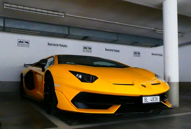 Lamborghini Aventador LP770-4 SVJ