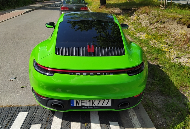 Porsche 992 Carrera 4S