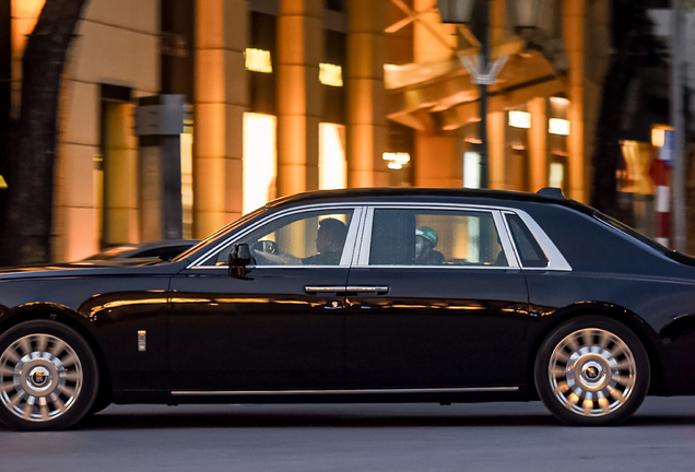 Rolls-Royce Phantom VIII EWB