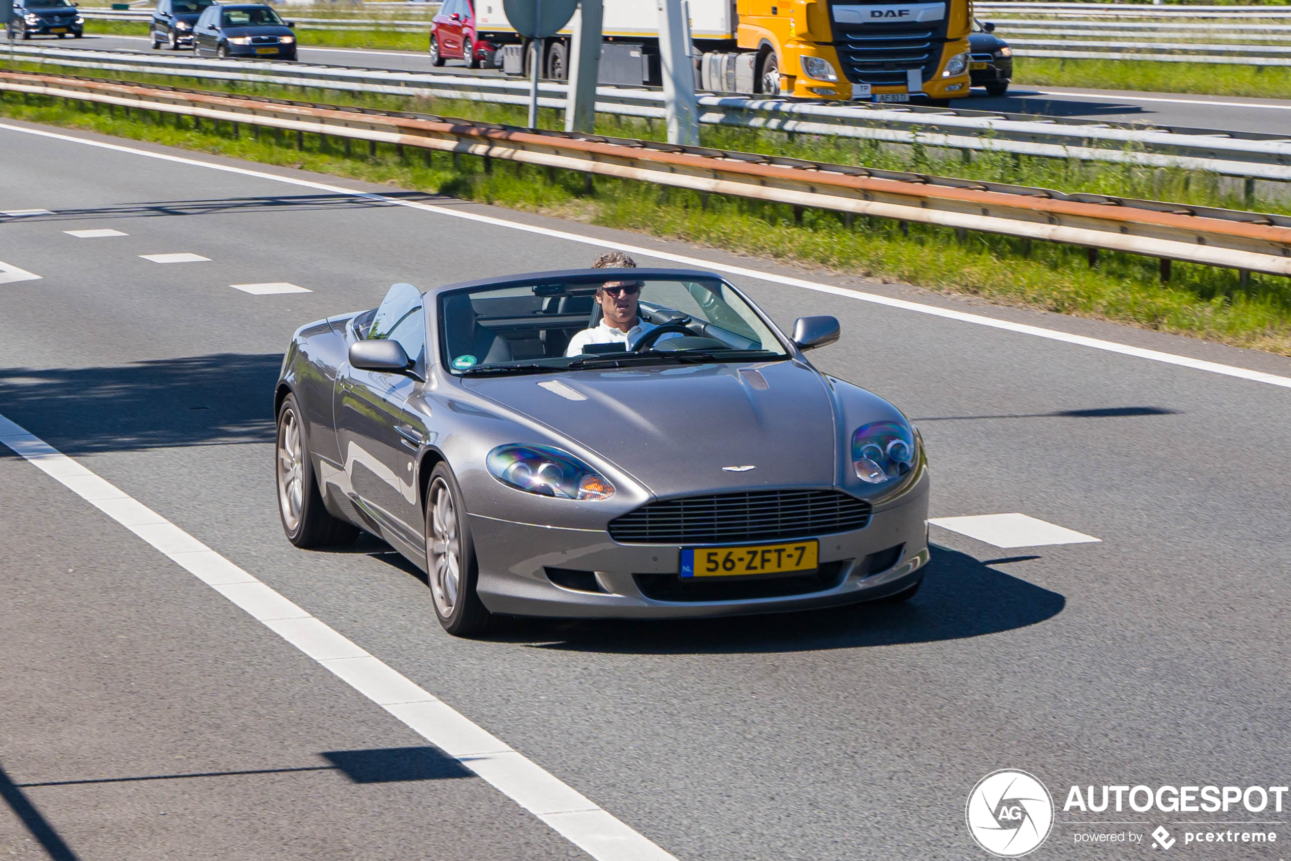 Aston Martin DB9 Volante