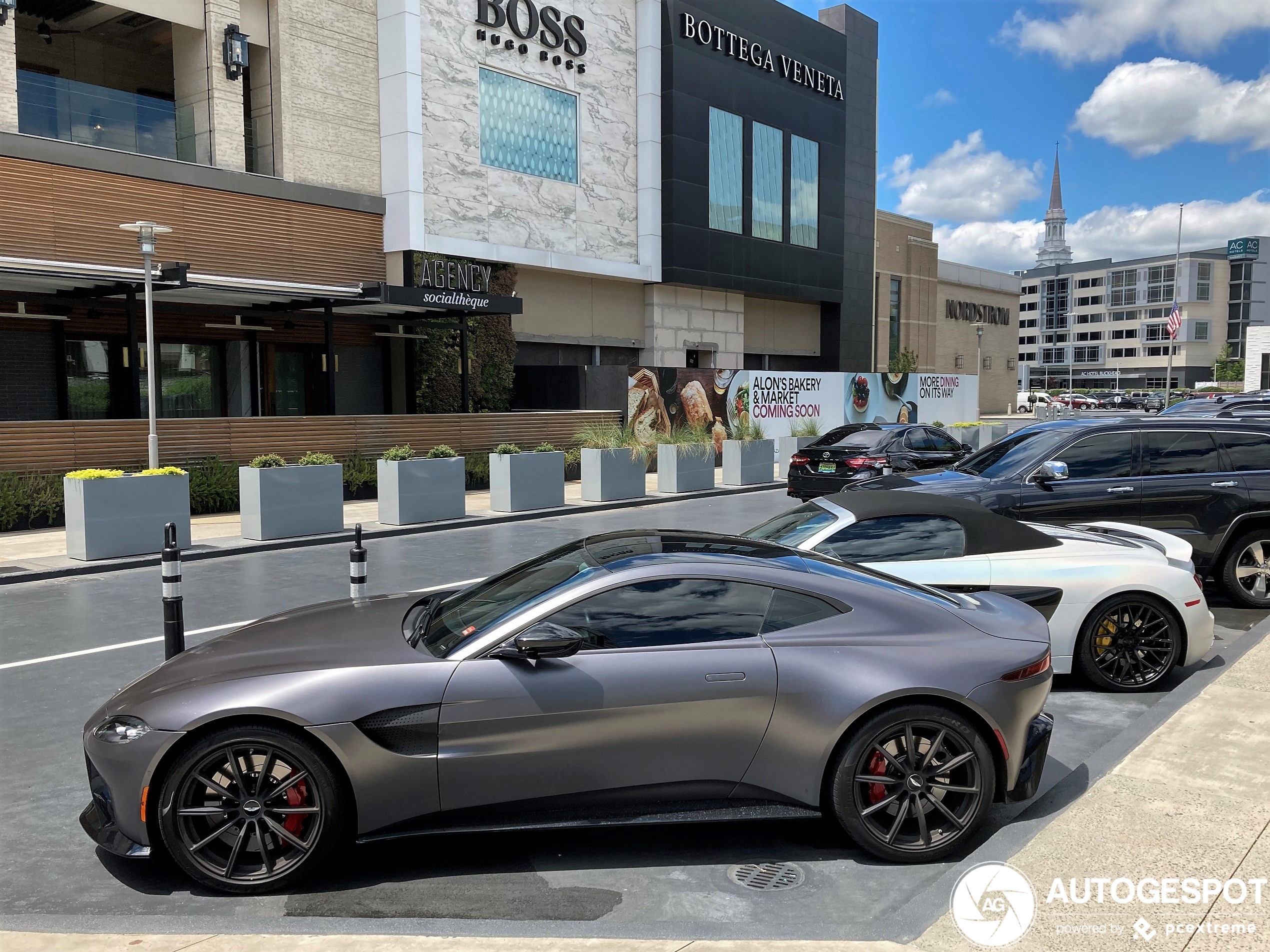 Aston Martin V8 Vantage 2018