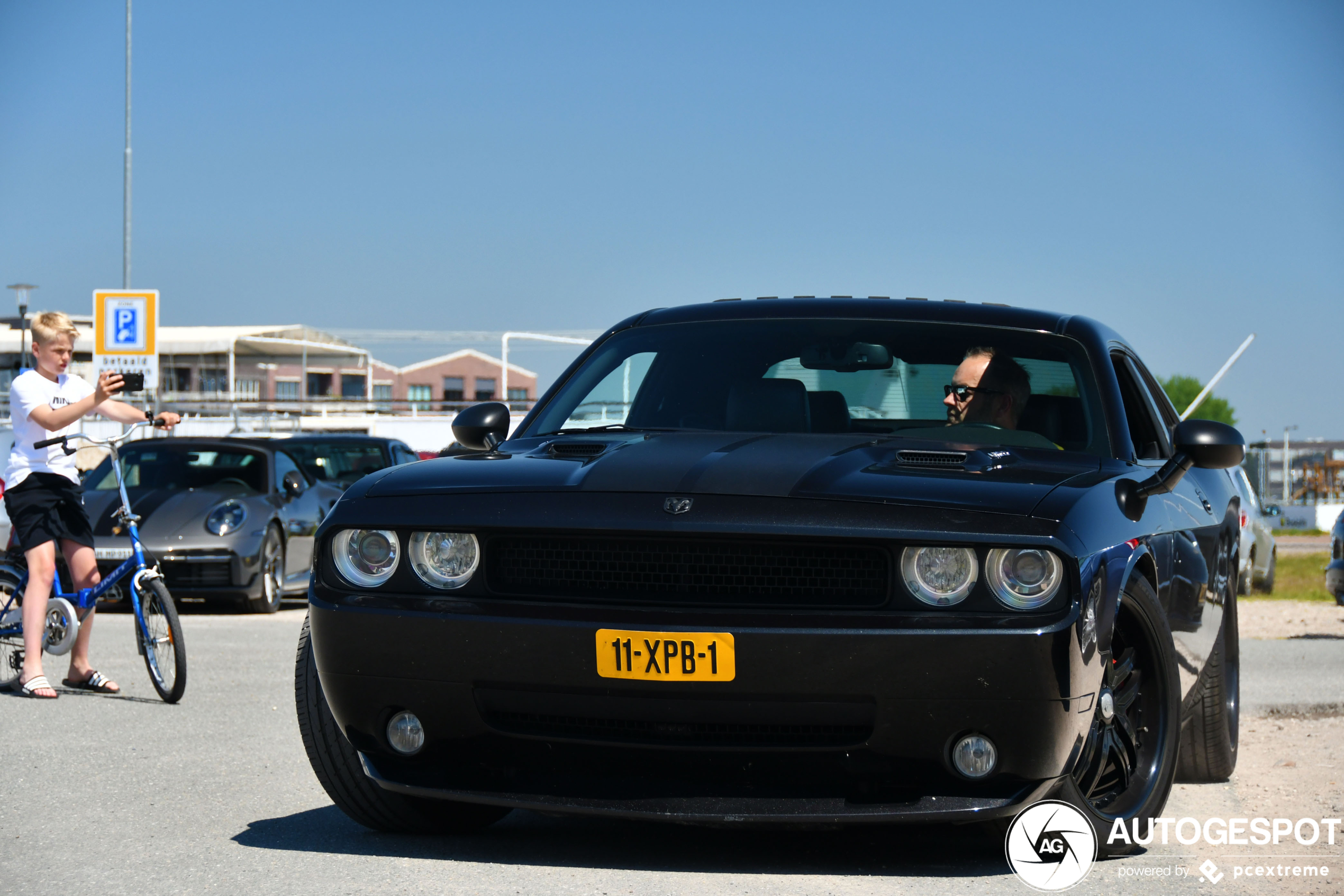 Dodge Challenger SRT-8