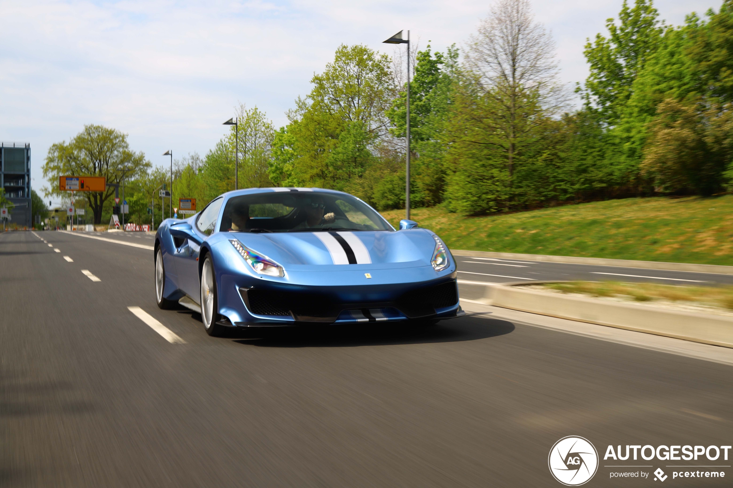 Ferrari 488 Pista