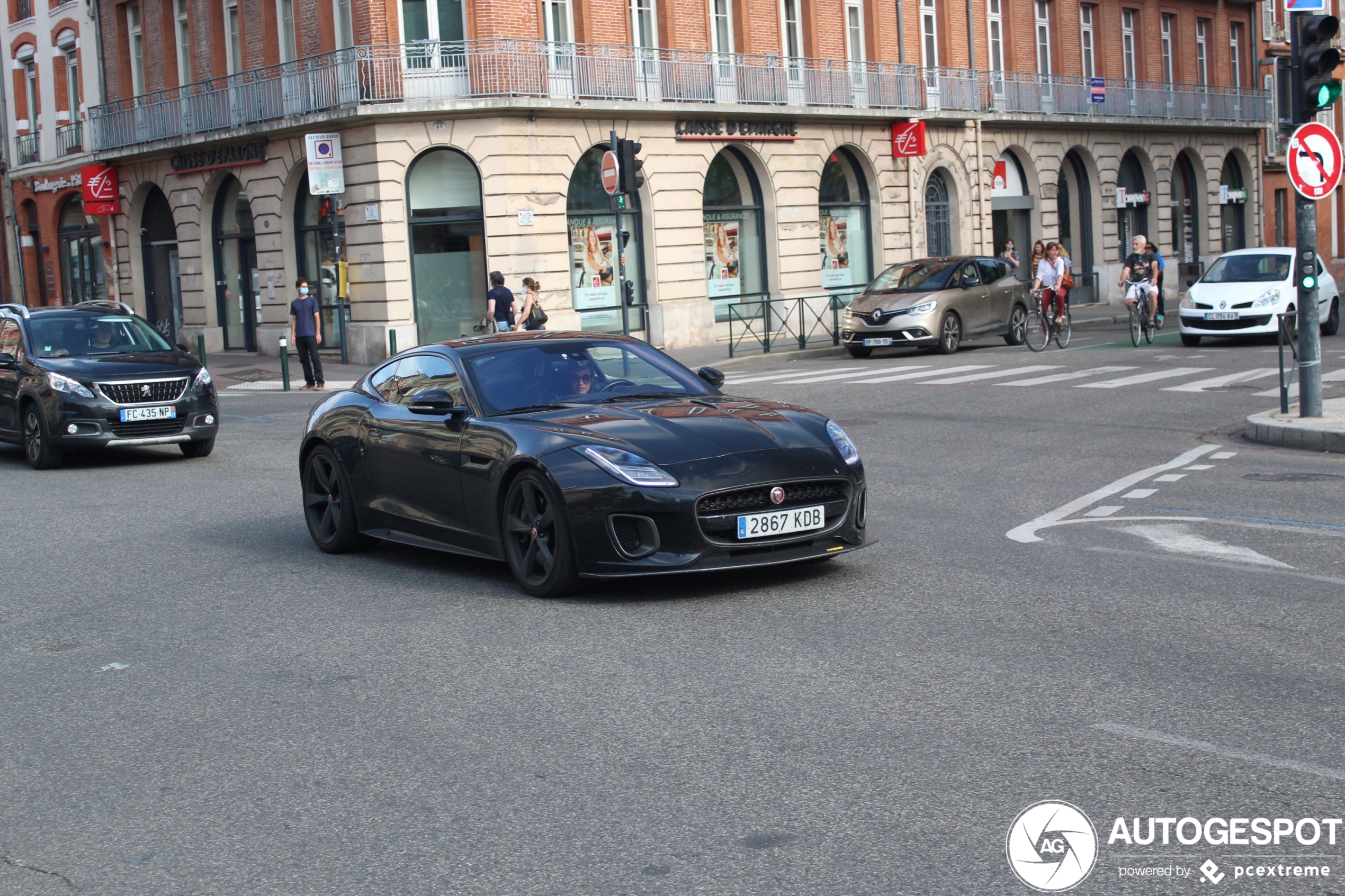 Jaguar F-TYPE 400 Sport Coupé