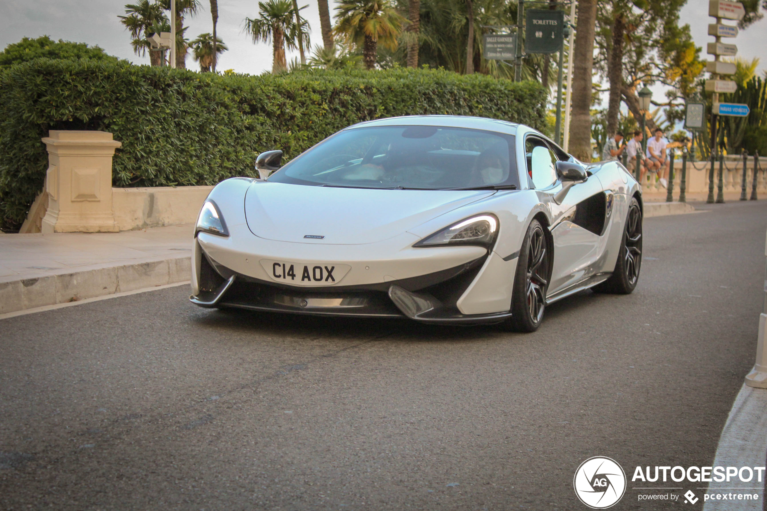 McLaren 570S